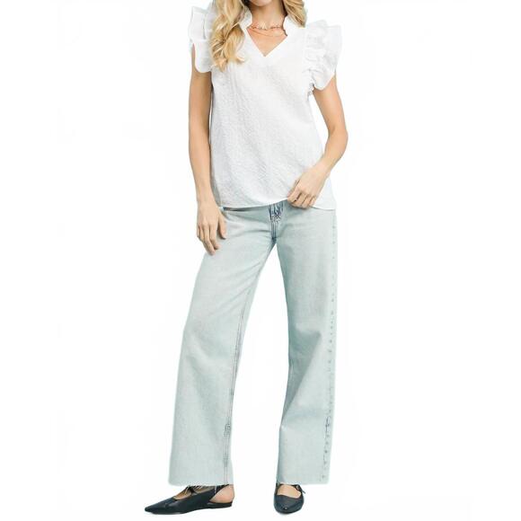 UMGEE Tops - NEW UMGEE texture fabric v-neck ruffle sleeve top in off white